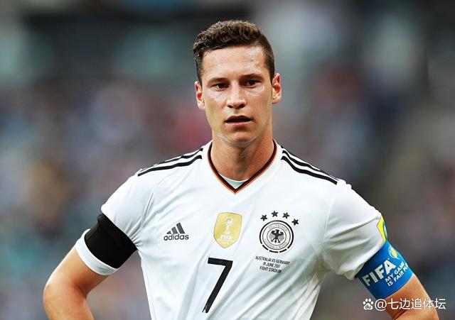 开云-包含里程碑夜本菲卡防线松动，法国杯今夜刷纪录，球迷炸锅，轮换策略成焦点的词条-开云